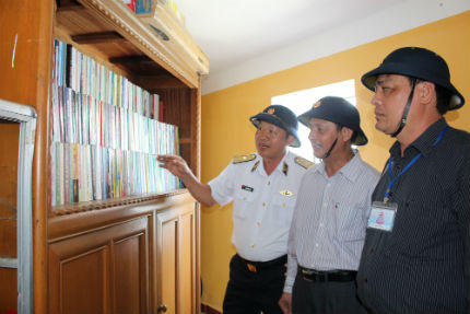 Ngày Pháp luật và Tủ sách pháp luật ở Trường Sa